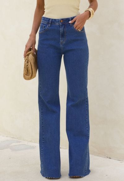 Calça Flare Comfort Médio